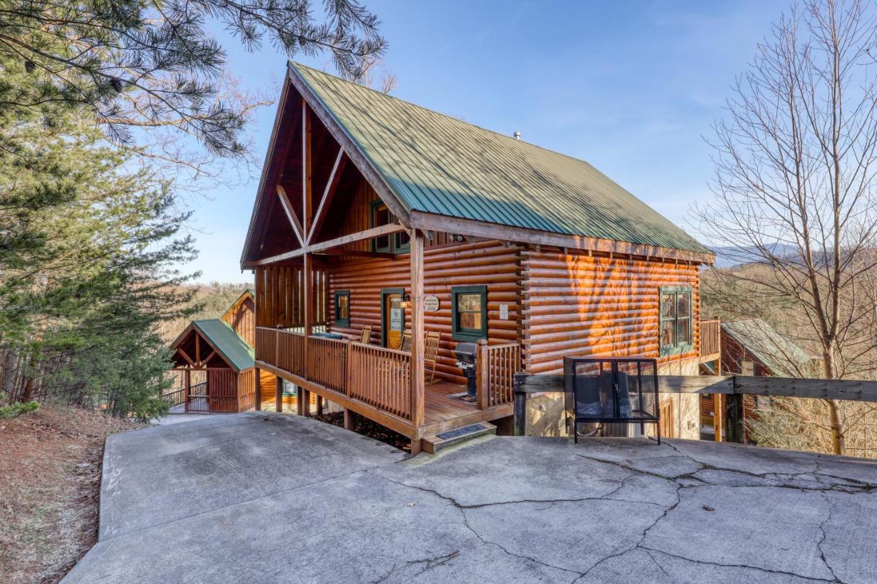 Holiday home Moonlight Retreat Pigeon Forge